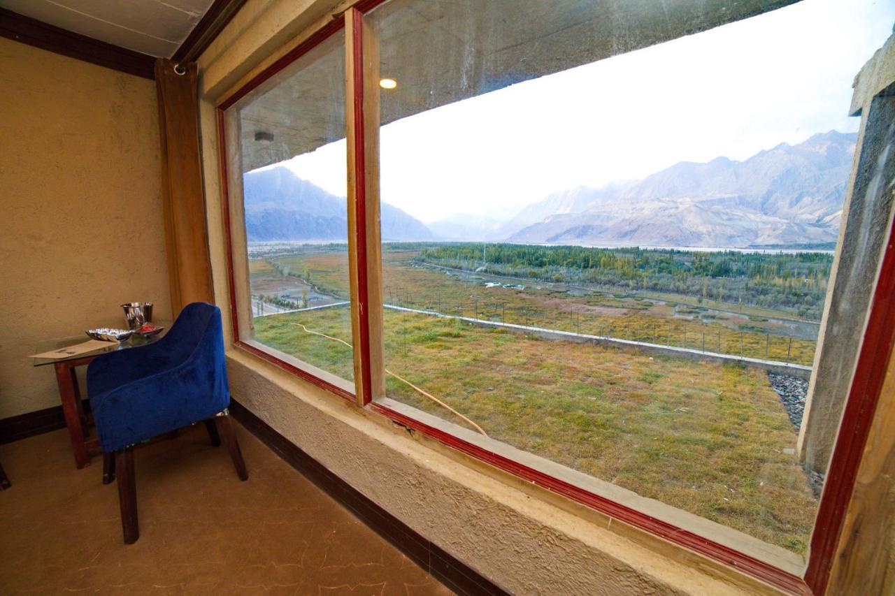 Baltistan Fort Skardu Resort Exteriör bild