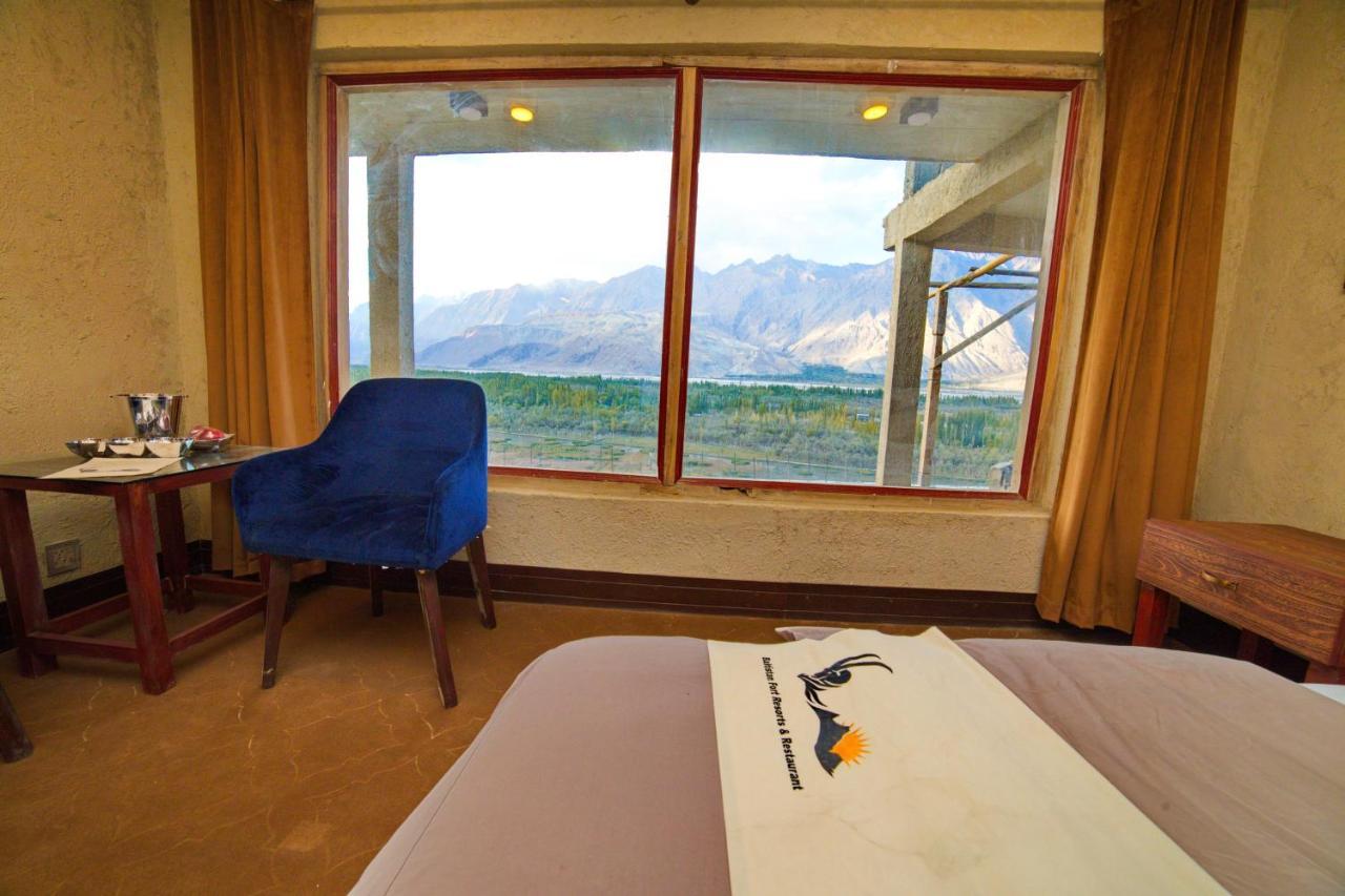 Baltistan Fort Skardu Resort Exteriör bild
