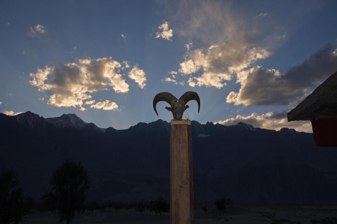 Baltistan Fort Skardu Resort Exteriör bild